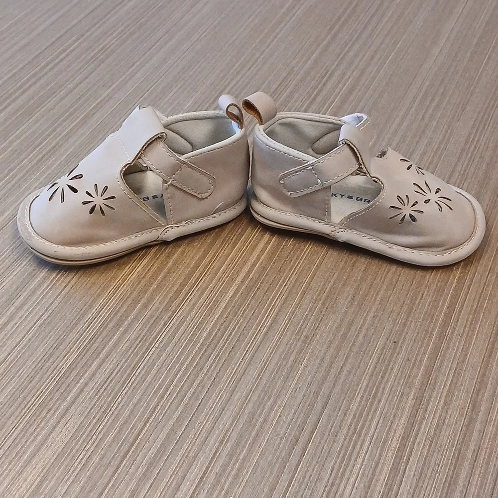 LUCKY BRAND Baby Moccasin Shoes SZ 2